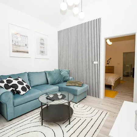 아파트 Luxapartment L Maesiarska *