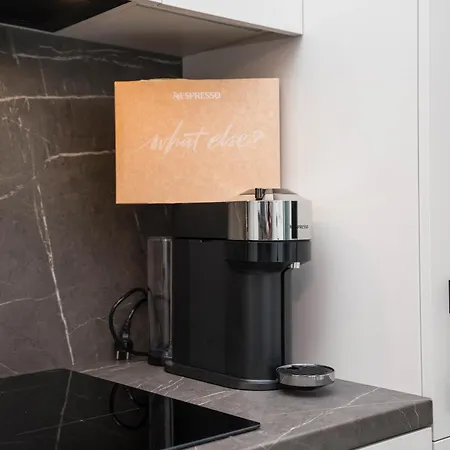 아파트 Luxapartment L Maesiarska *